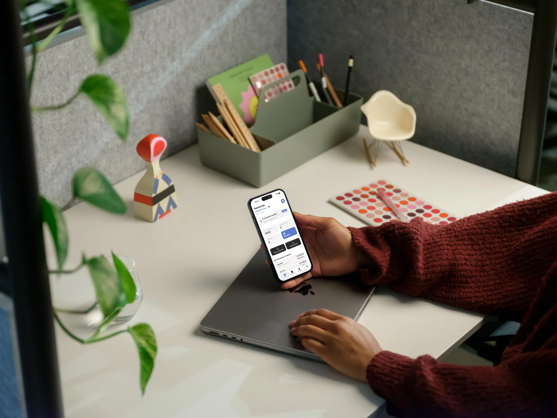 Pantalla principal de Nove mostrando cotizaciones en iPhone